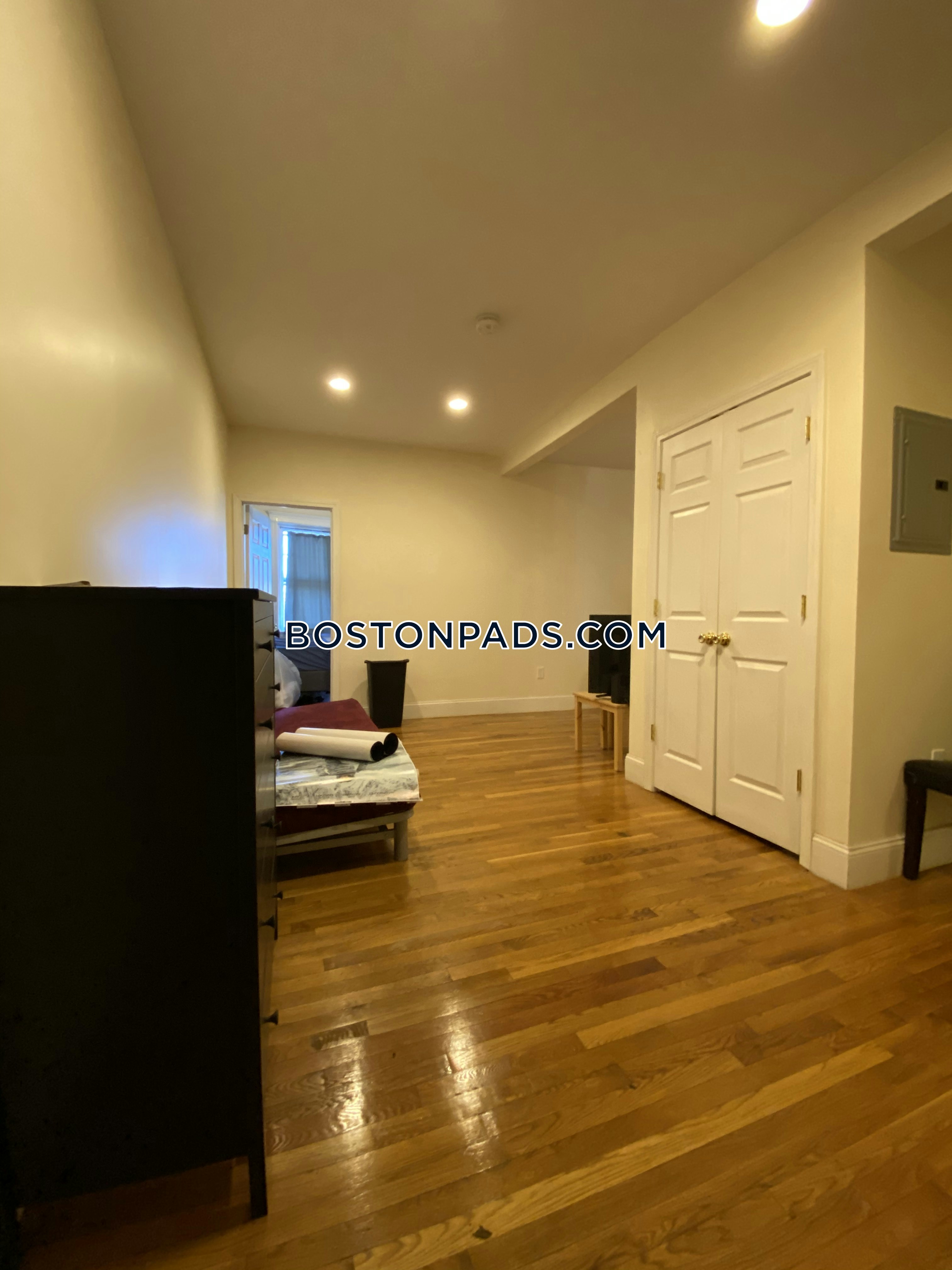 Commonwealth Ave. Boston