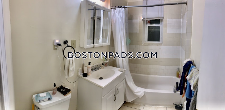 BOSTON - FORT HILL - 4 Beds, 1 Bath - Image 16