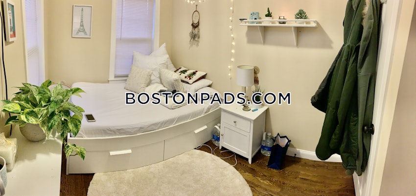 BOSTON - FORT HILL - 4 Beds, 2 Baths - Image 24