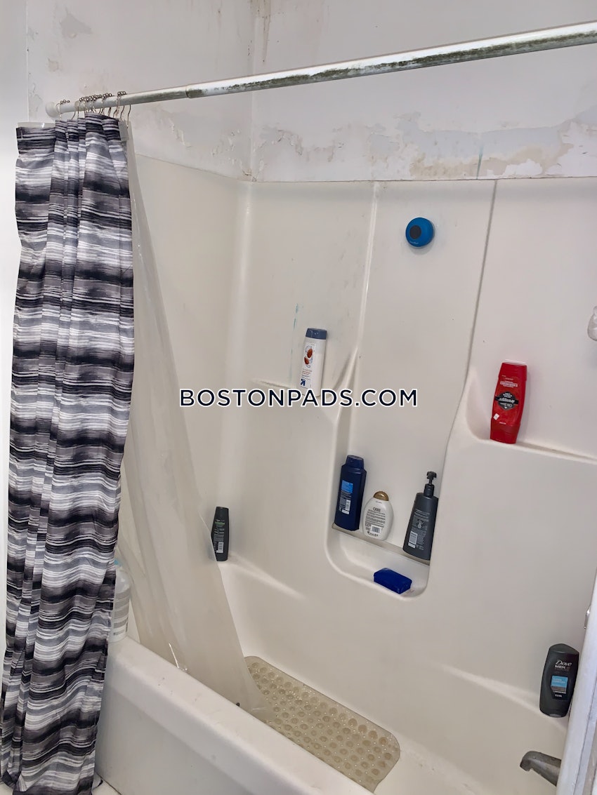 BOSTON - NORTHEASTERN/SYMPHONY - 5 Beds, 2 Baths - Image 18