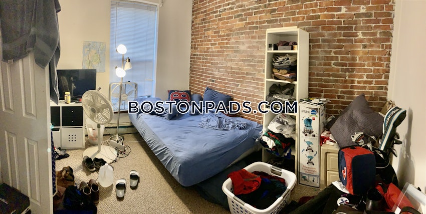 BOSTON - NORTHEASTERN/SYMPHONY - 5 Beds, 2 Baths - Image 9