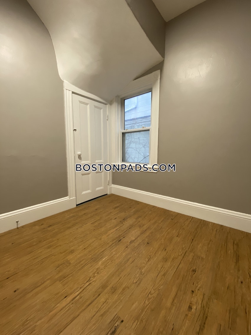 BOSTON - JAMAICA PLAIN - HYDE SQUARE - 4 Beds, 2 Baths - Image 17