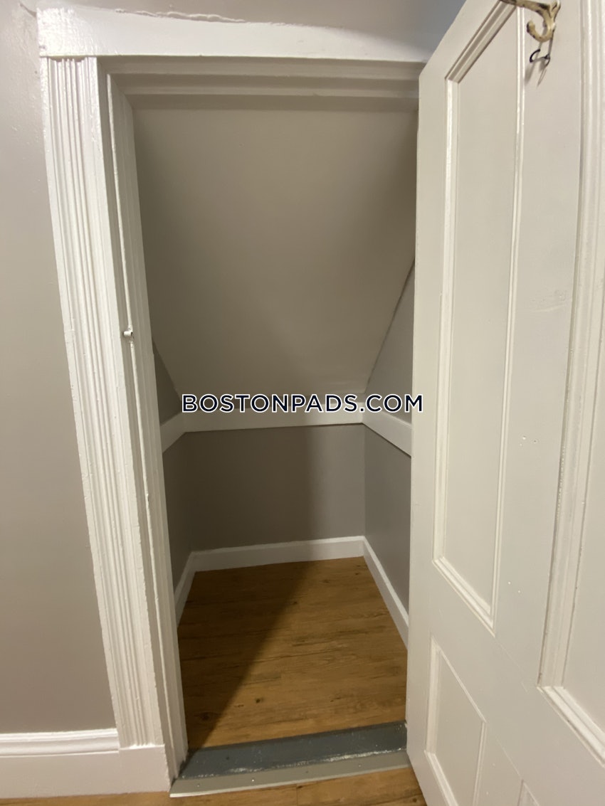 BOSTON - JAMAICA PLAIN - HYDE SQUARE - 4 Beds, 2 Baths - Image 1