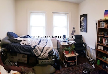 Boston - 5 Beds, 2 Baths