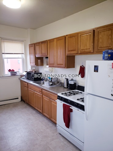 Boston - 5 Beds, 2 Baths