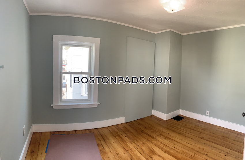 BOSTON - ALLSTON - 3 Beds, 1 Bath - Image 12