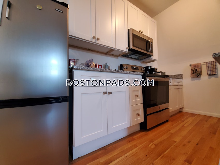 BOSTON - NORTHEASTERN/SYMPHONY - 2 Beds, 1 Bath - Image 4