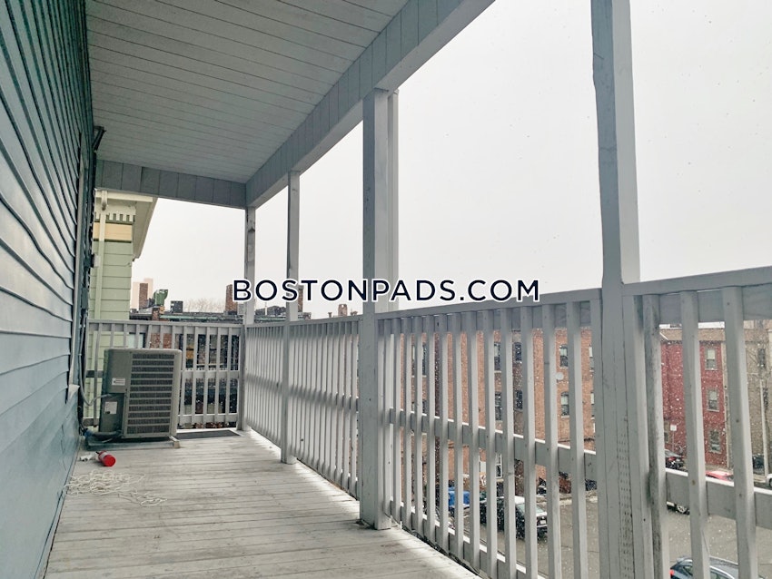 BOSTON - MISSION HILL - 5 Beds, 2 Baths - Image 4