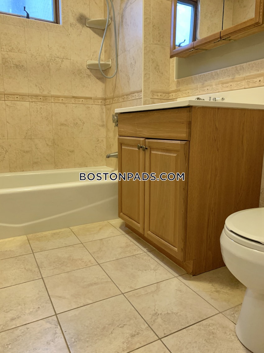 BOSTON - BRIGHTON - OAK SQUARE - 3 Beds, 1 Bath - Image 36