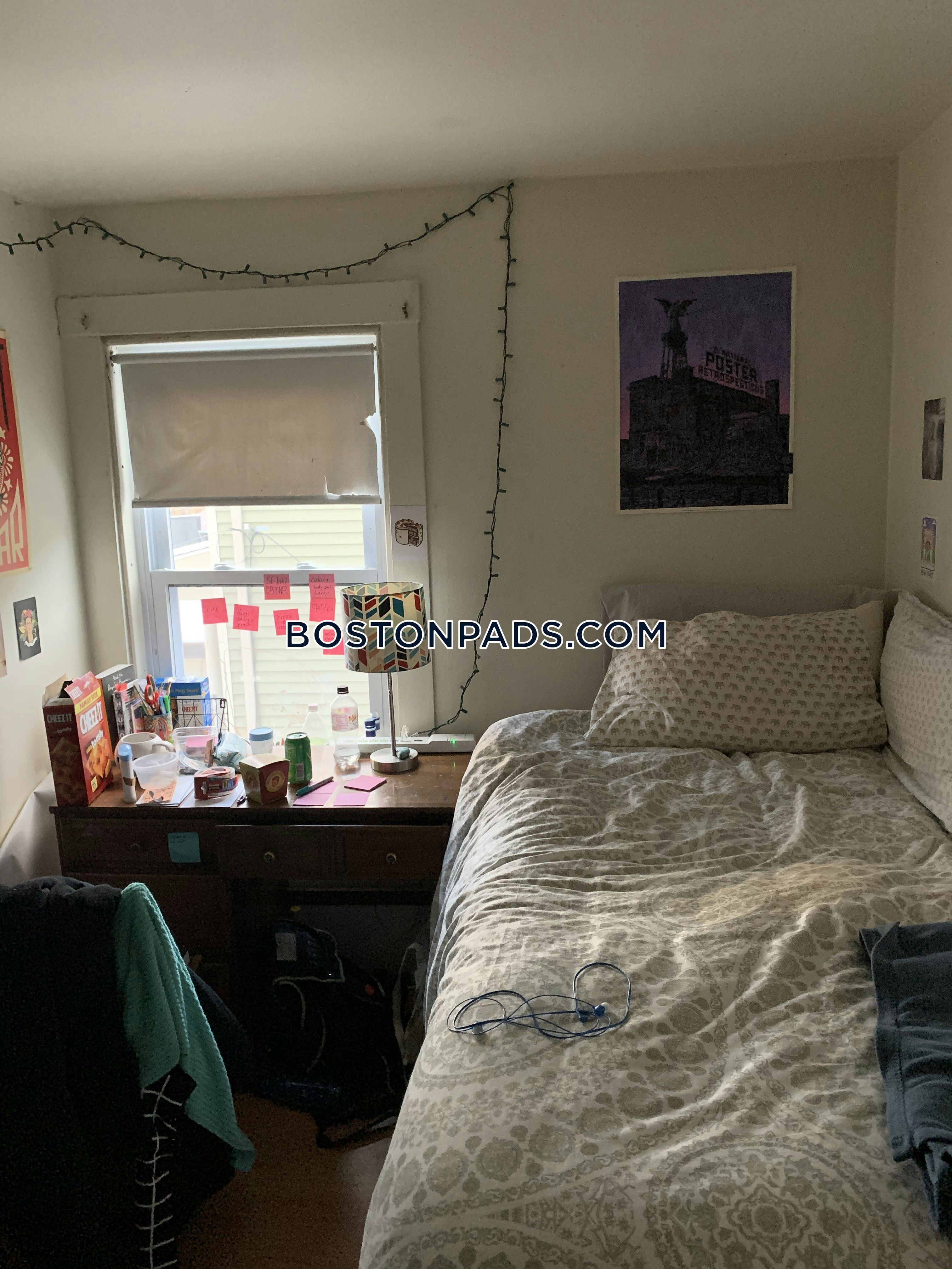Boston - 4 Beds, 1 Baths