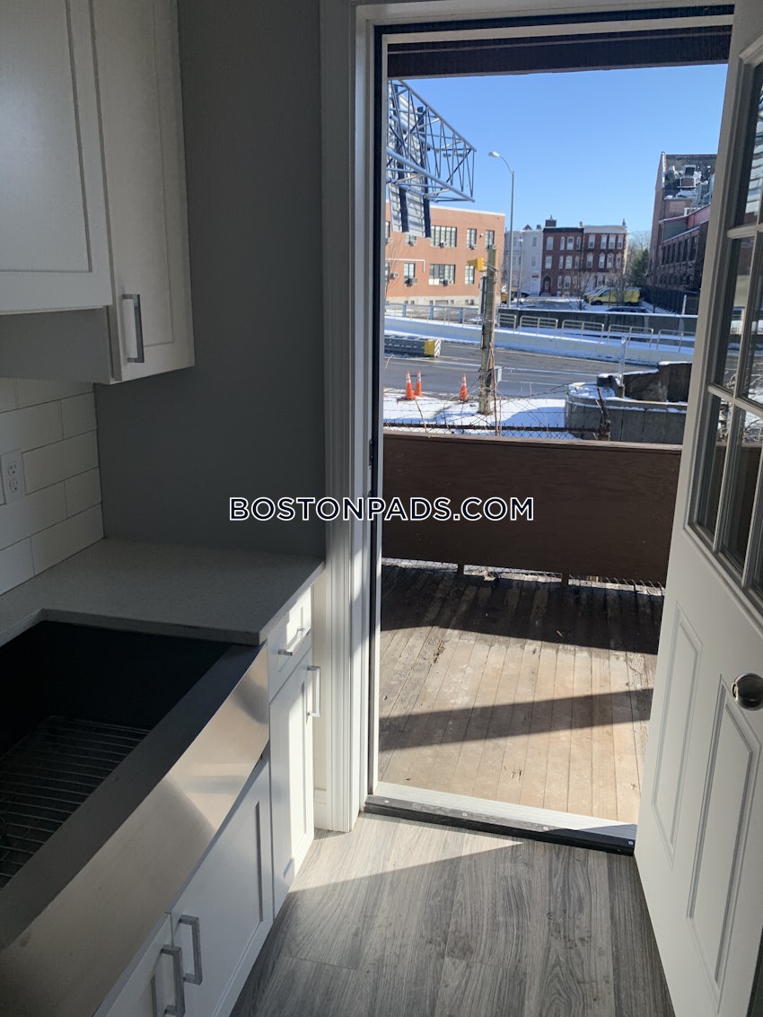 BOSTON - EAST BOSTON - MAVERICK - 5 Beds, 1 Bath - Image 13