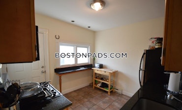 Boston - 4 Beds, 2 Baths