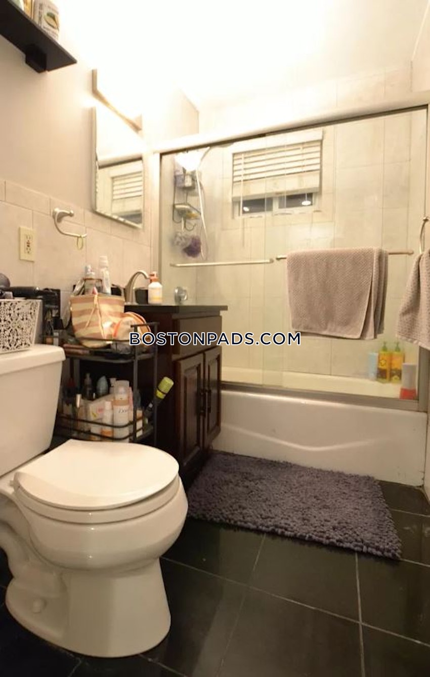 BOSTON - BRIGHTON - OAK SQUARE - 4 Beds, 2 Baths - Image 10