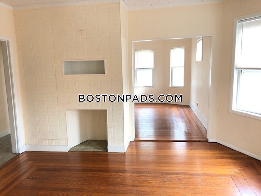 MEDFORD - TUFTS - 3 Beds, 1 Bath - Image 19