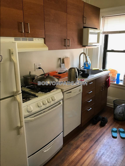 Fenway/kenmore Great Studio For Rent, Laundry, Heat & Hot Water Included- Fenway/kenmore Boston - $2,400 No Fee