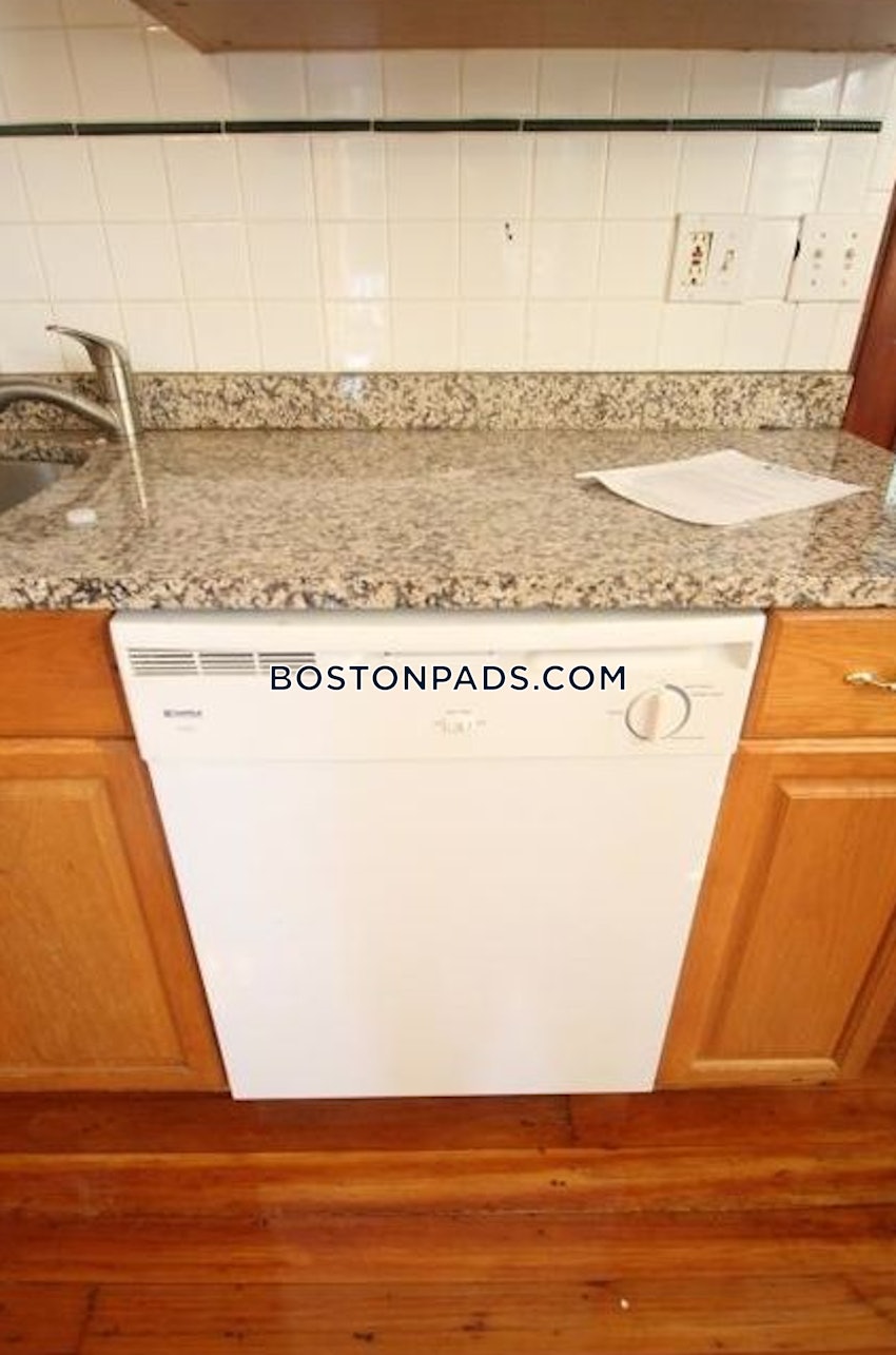 BOSTON - ALLSTON - 4 Beds, 2 Baths - Image 1