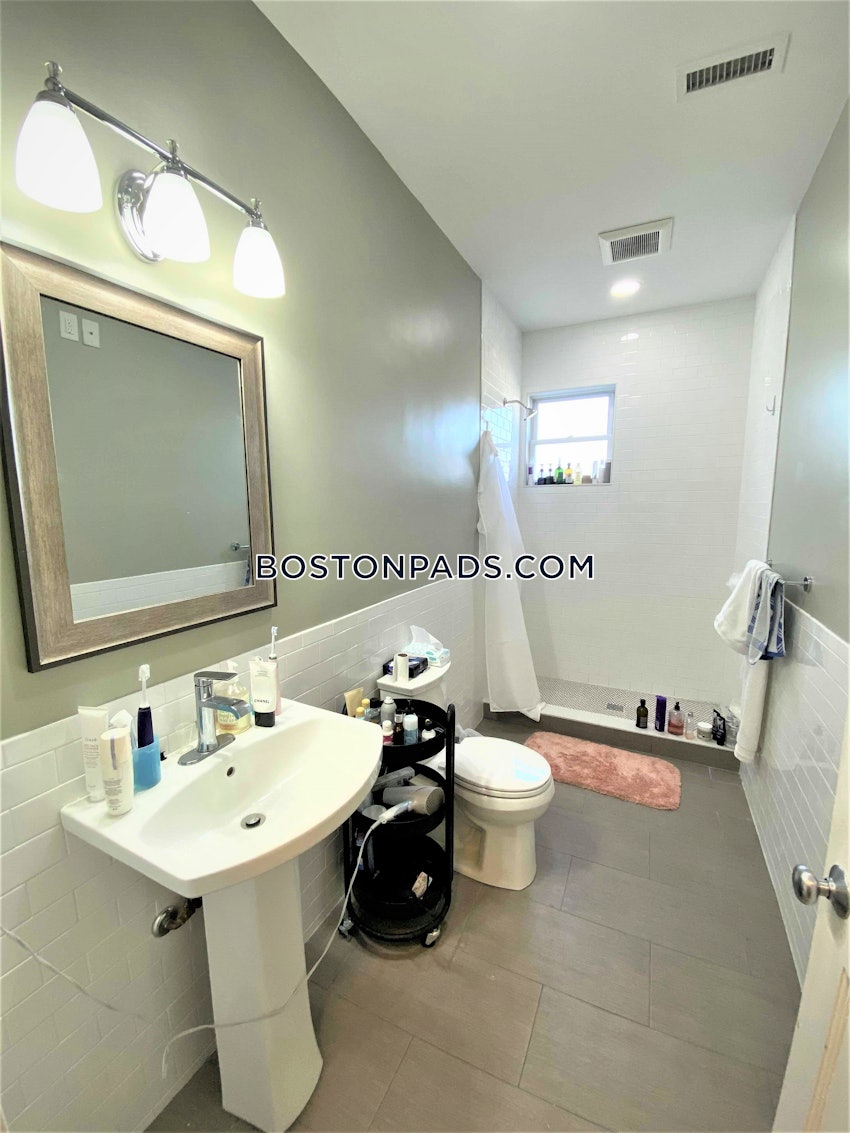 BOSTON - ALLSTON - 4 Beds, 2 Baths - Image 19