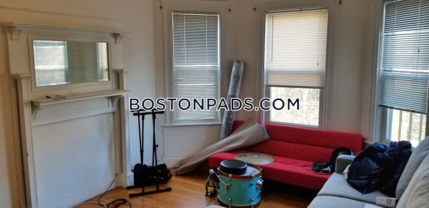 BOSTON - ALLSTON - 3 Beds, 1 Bath - Image 2