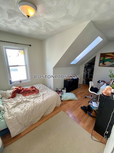 Boston - 4 Beds, 1 Baths