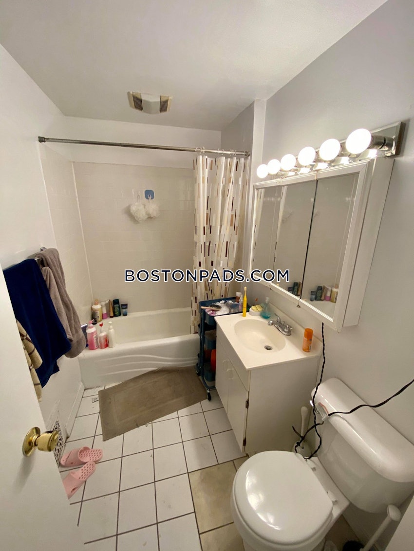 BOSTON - ALLSTON - 3 Beds, 1 Bath - Image 35