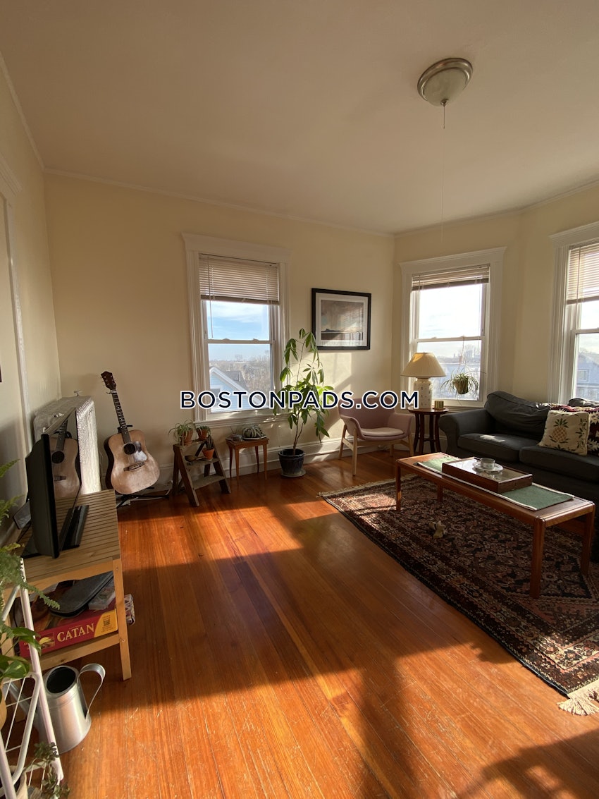 MEDFORD - MEDFORD SQUARE - 3 Beds, 1 Bath - Image 3