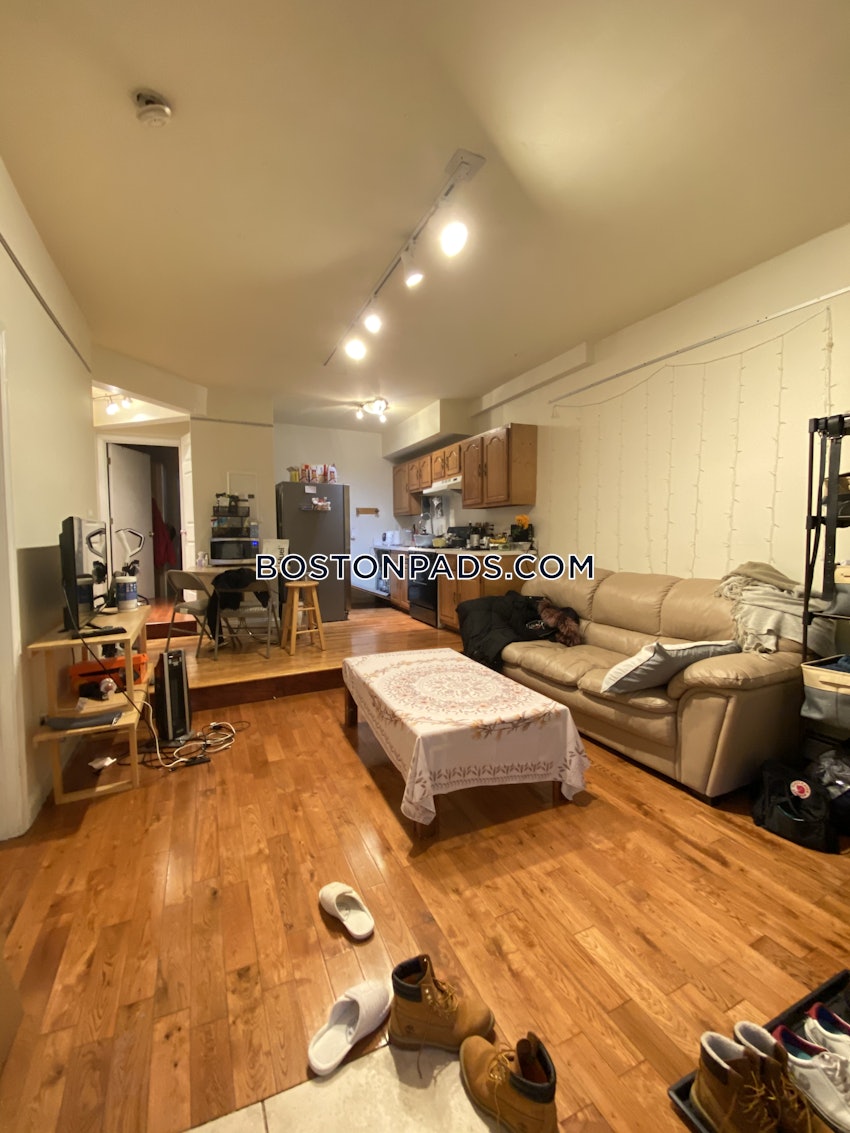 BOSTON - NORTHEASTERN/SYMPHONY - 2 Beds, 1 Bath - Image 2