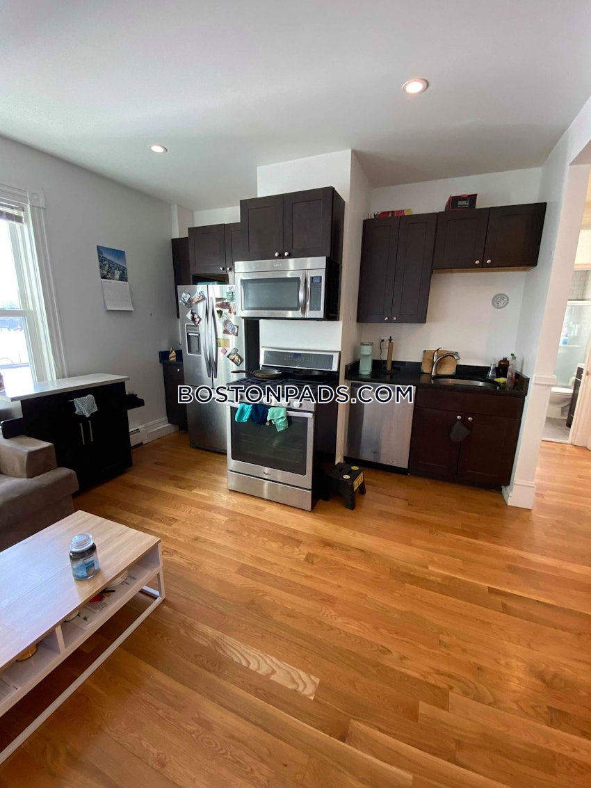 CAMBRIDGE - CENTRAL SQUARE/CAMBRIDGEPORT - 3 Beds, 1.5 Baths - Image 13