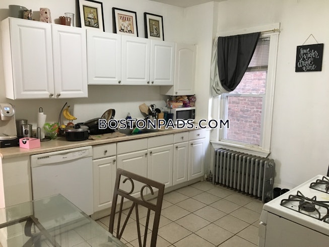 Boston - $3,975+ /mo