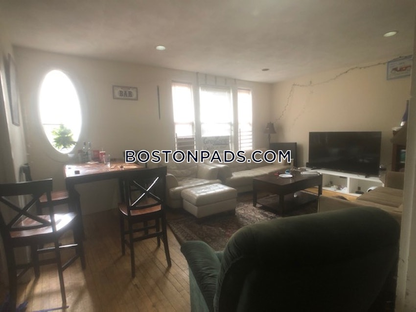 BOSTON - ALLSTON - 5 Beds, 3 Baths - Image 6