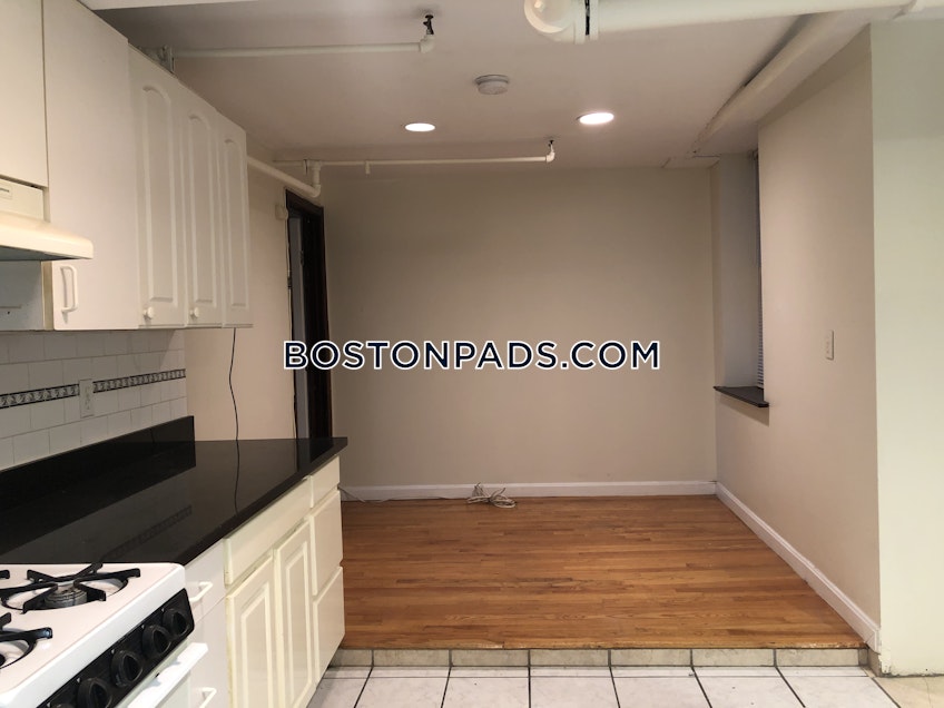 Boston - $3,500+ /month