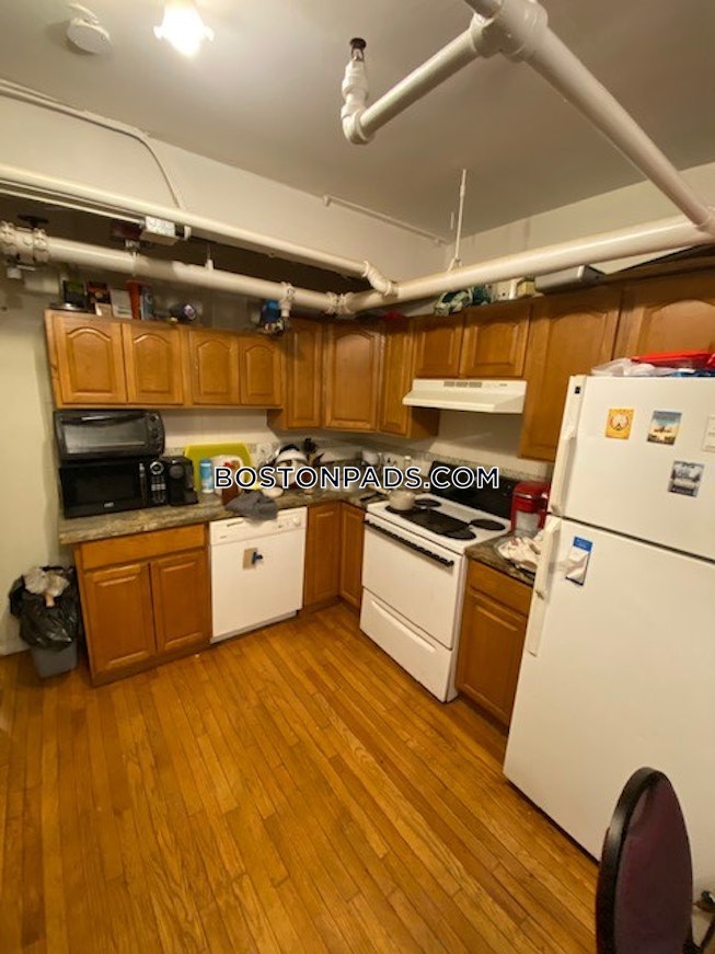 Boston - $5,600+ /mo