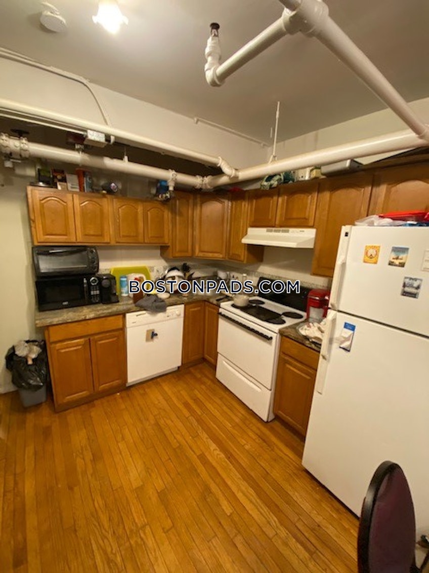 Boston - $5,600+ /month