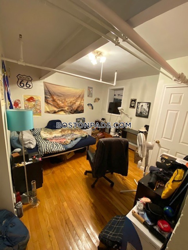 Boston - $5,600+ /mo