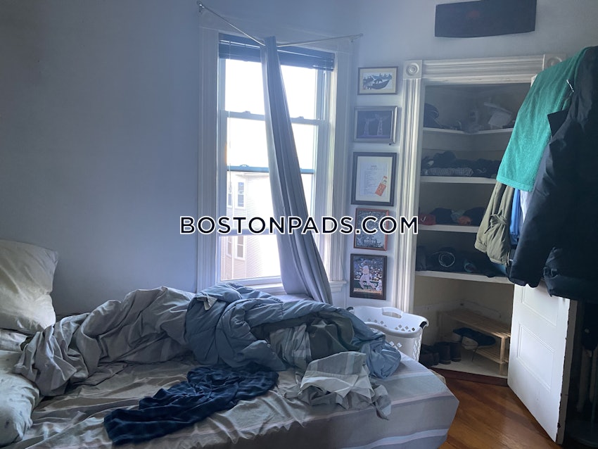 BOSTON - MISSION HILL - 4 Beds, 1 Bath - Image 23