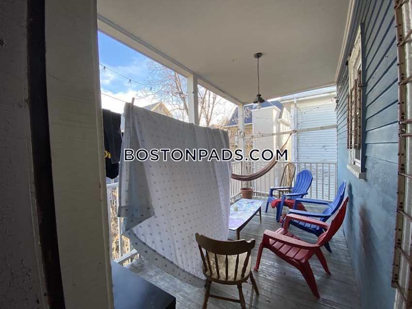 BOSTON - MISSION HILL - 4 Beds, 1 Bath - Image 20