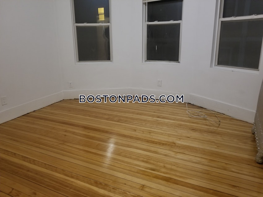 BOSTON - MATTAPAN - 4 Beds, 1 Bath - Image 8