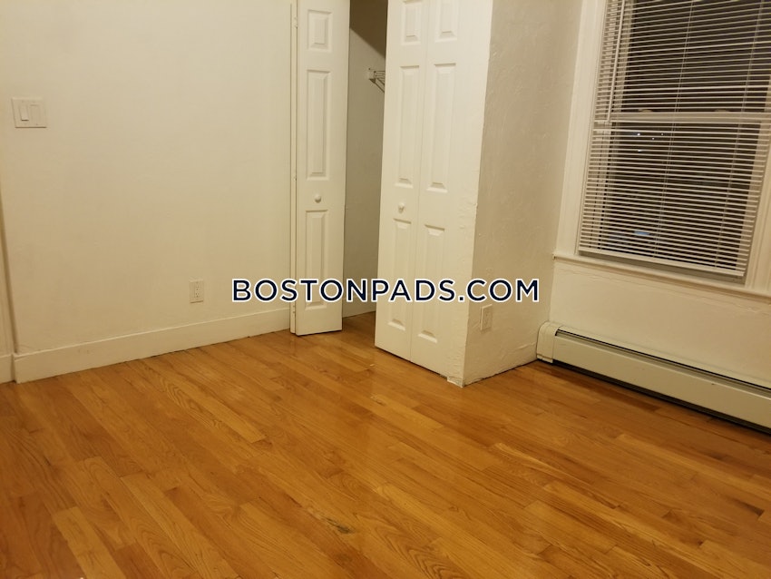 BOSTON - DORCHESTER - UPHAMS CORNER - 3 Beds, 1 Bath - Image 2