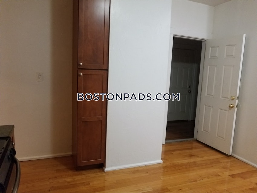 BOSTON - DORCHESTER - UPHAMS CORNER - 3 Beds, 1 Bath - Image 13