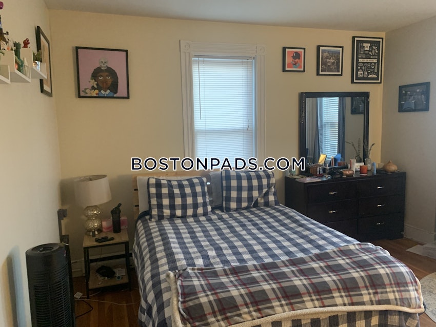 BOSTON - JAMAICA PLAIN - ARBORETUM - 2 Beds, 1 Bath - Image 3