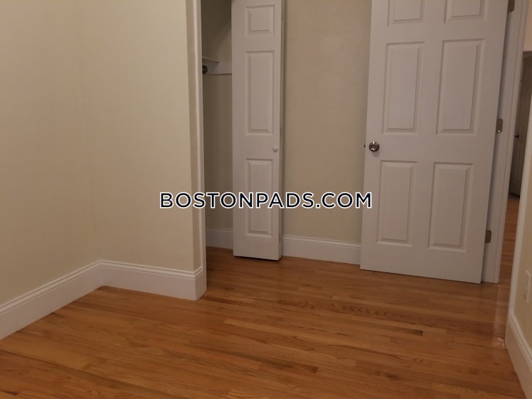 Wait St., Roxbury Crossing