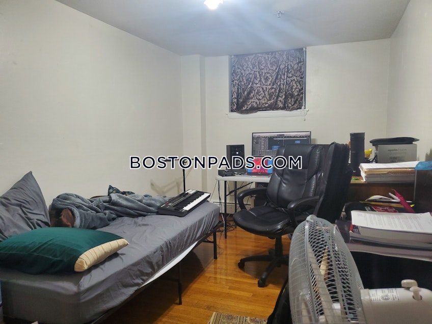 Boston - $4,100+ /month