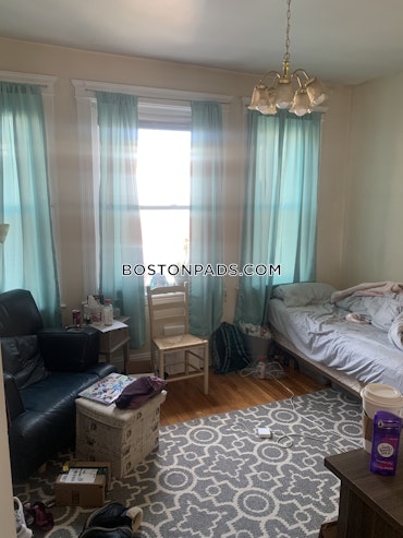 Boston - 2 Beds, 1 Baths