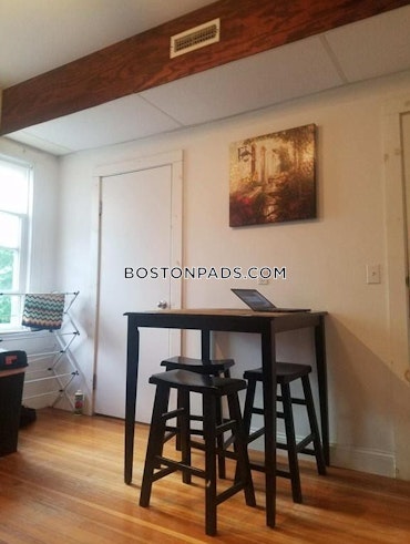 Somerville - 3 Beds, 1 Baths