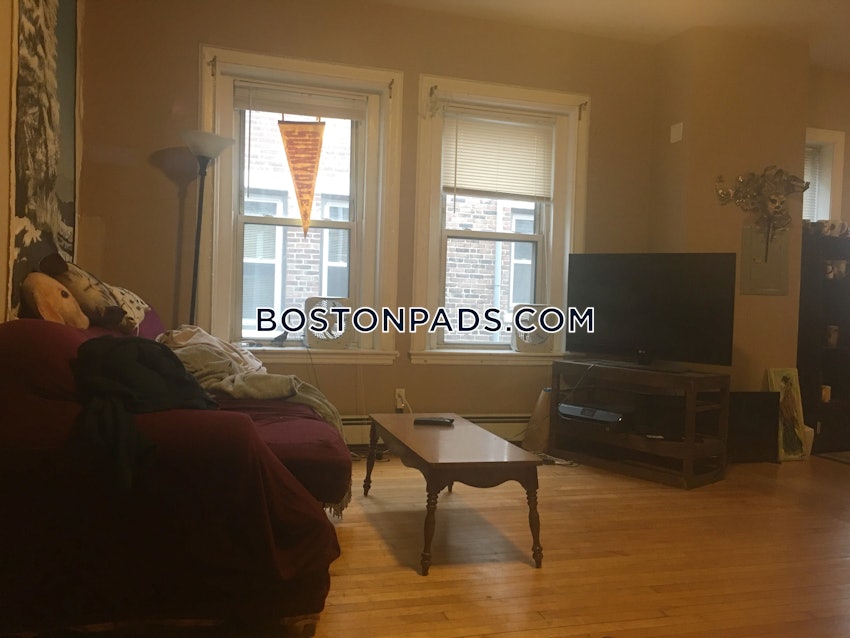 BOSTON - ALLSTON - 4 Beds, 2 Baths - Image 1