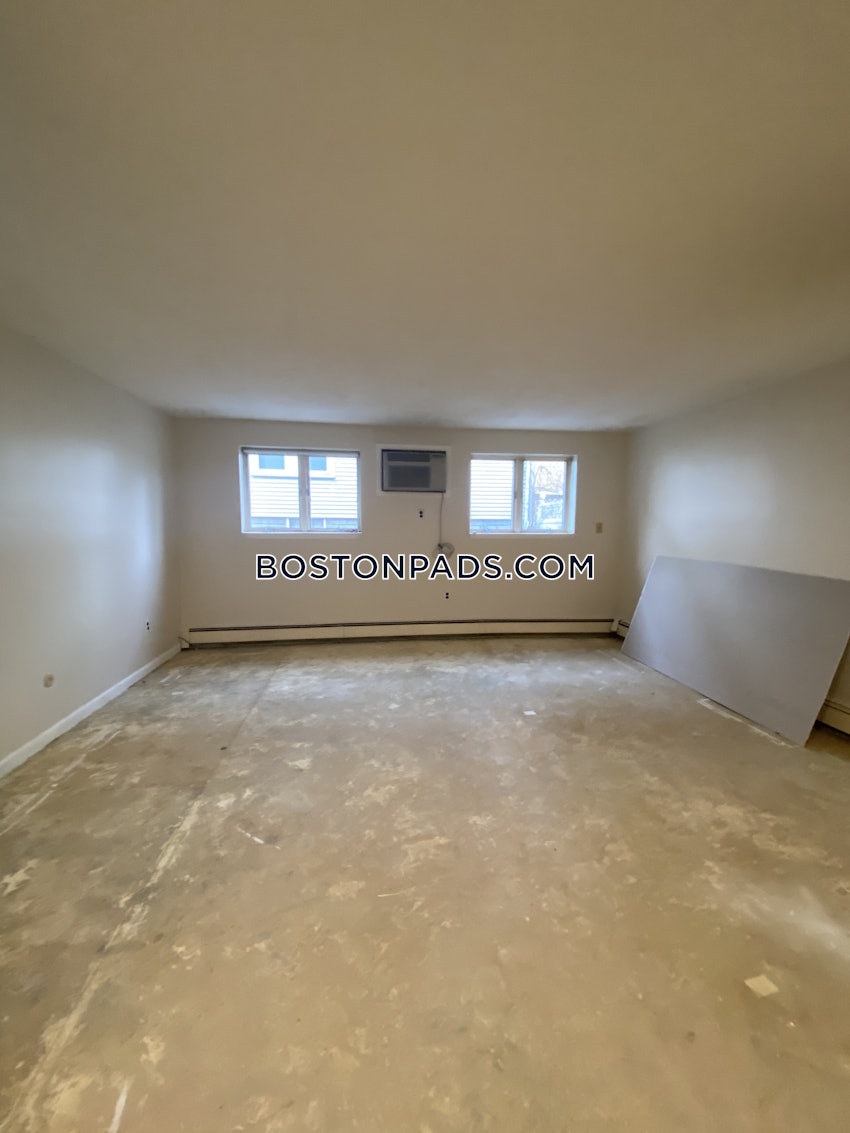 MELROSE - 2 Beds, 1 Bath - Image 18