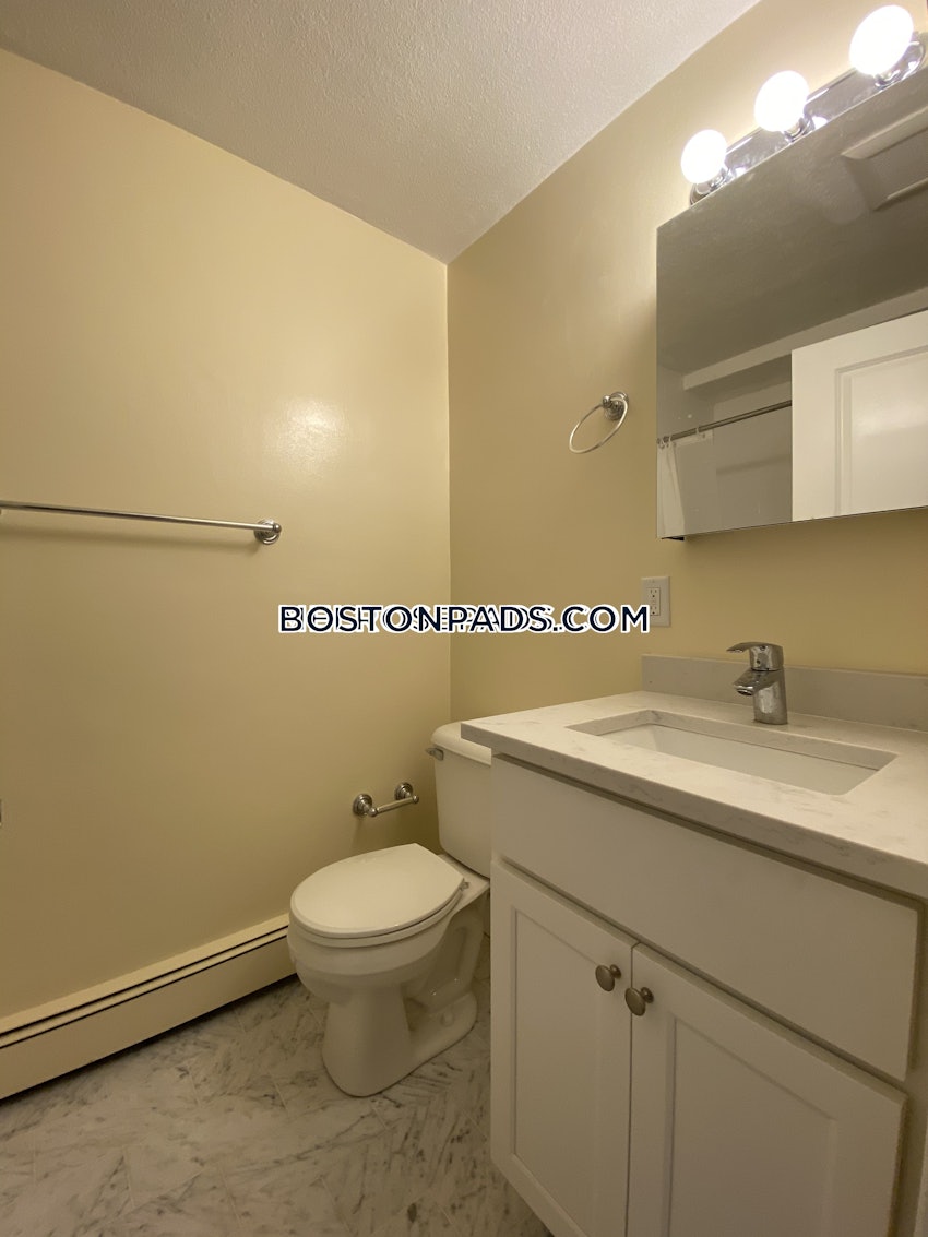 MELROSE - 2 Beds, 1 Bath - Image 45