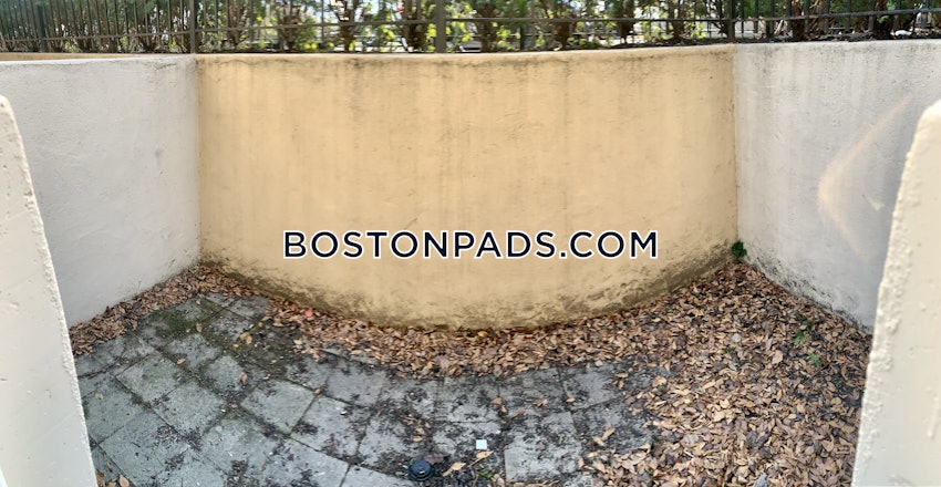 BOSTON - FENWAY/KENMORE - 1 Bed, 1 Bath - Image 10