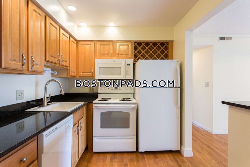 NEWTON - CHESTNUT HILL - 2 Beds, 2 Baths - Image 7