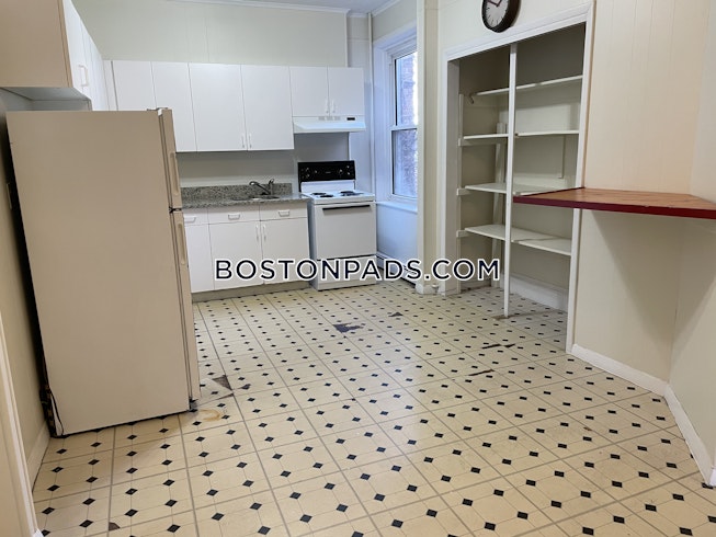 Brookline - $2,500+ /mo