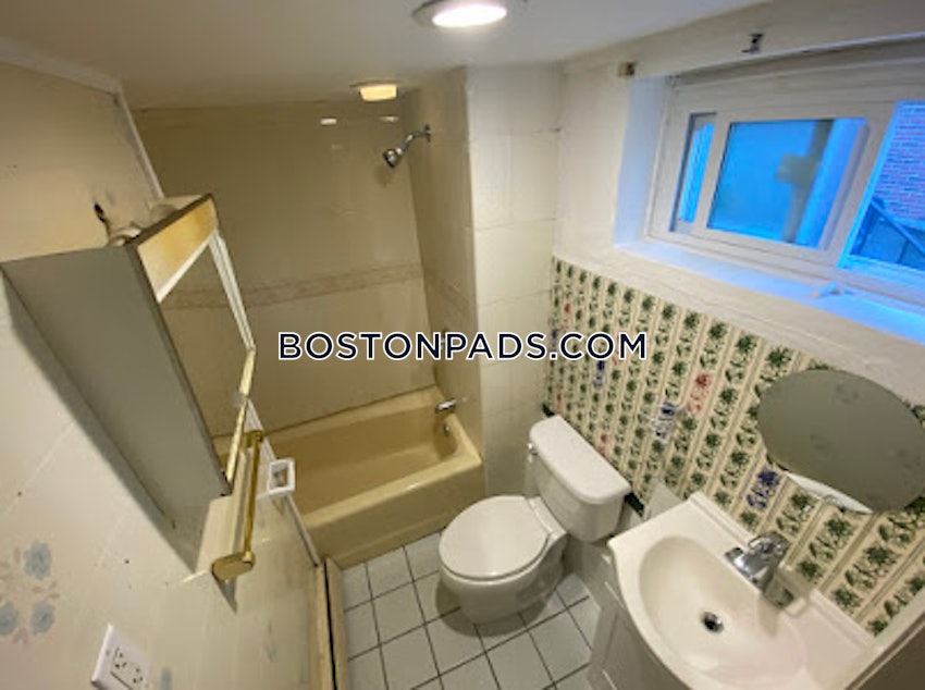 BOSTON - BRIGHTON - OAK SQUARE - 5 Beds, 2.5 Baths - Image 72